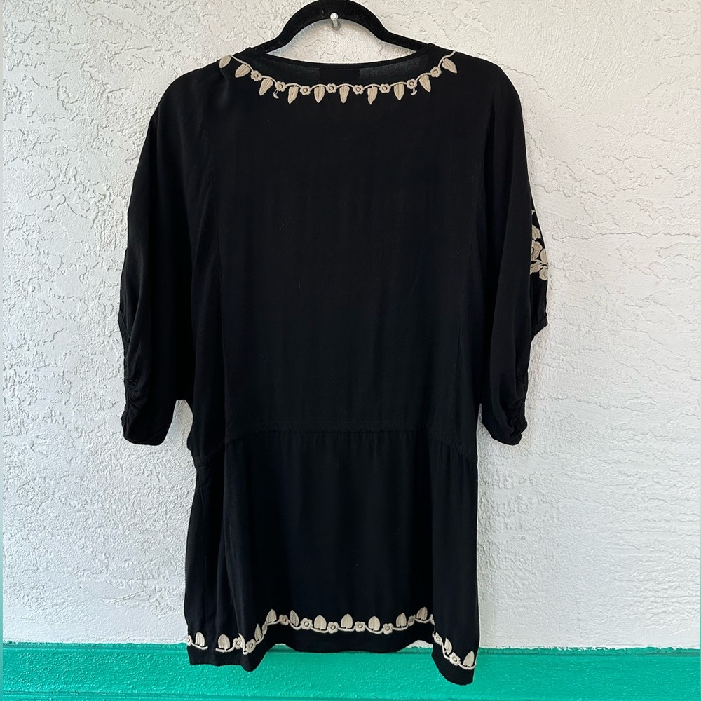 Metropark Embroidered Floral Bird Mini Black Cream Large Dress or Tunic Top - Picture 10 of 12